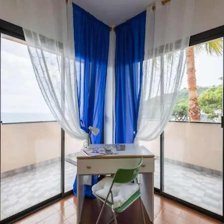 Copacabana Vista Mare E Parking Апартаменты *