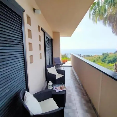 Copacabana Vista Mare E Parking * Санремо