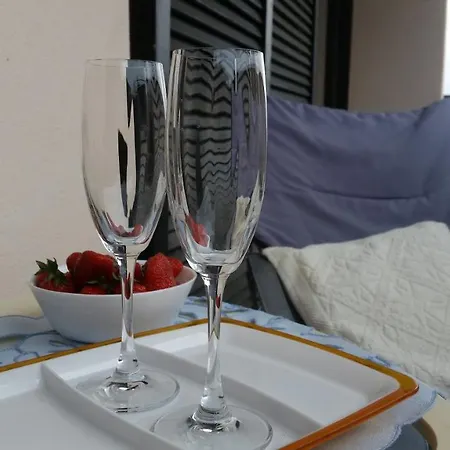 Copacabana Vista Mare E Parking Apartment