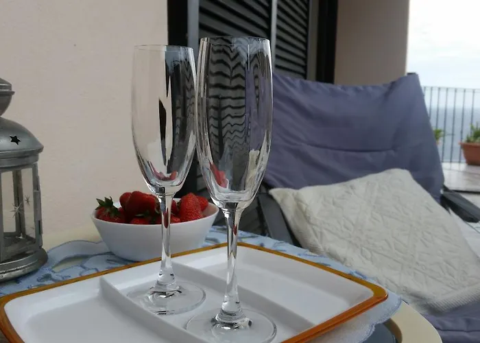 Copacabana Vista Mare E Parking Apartment